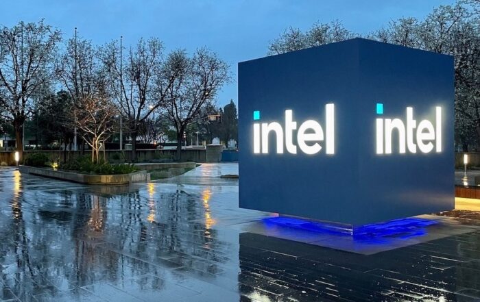 先進封裝市場供需分析：Intel EMIB-T與台積電CoWoS競爭格局